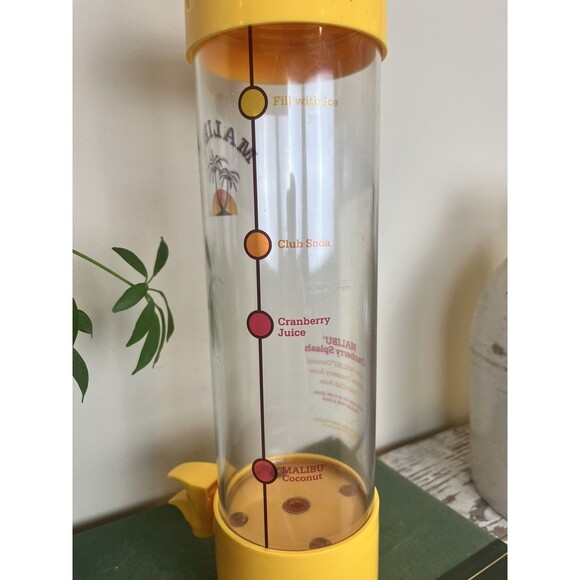 MALIBU RUM Cranberry Splash Mixed Drink Cocktail Recipe Dispenser 96 Ounces! - Picture 4 of 9